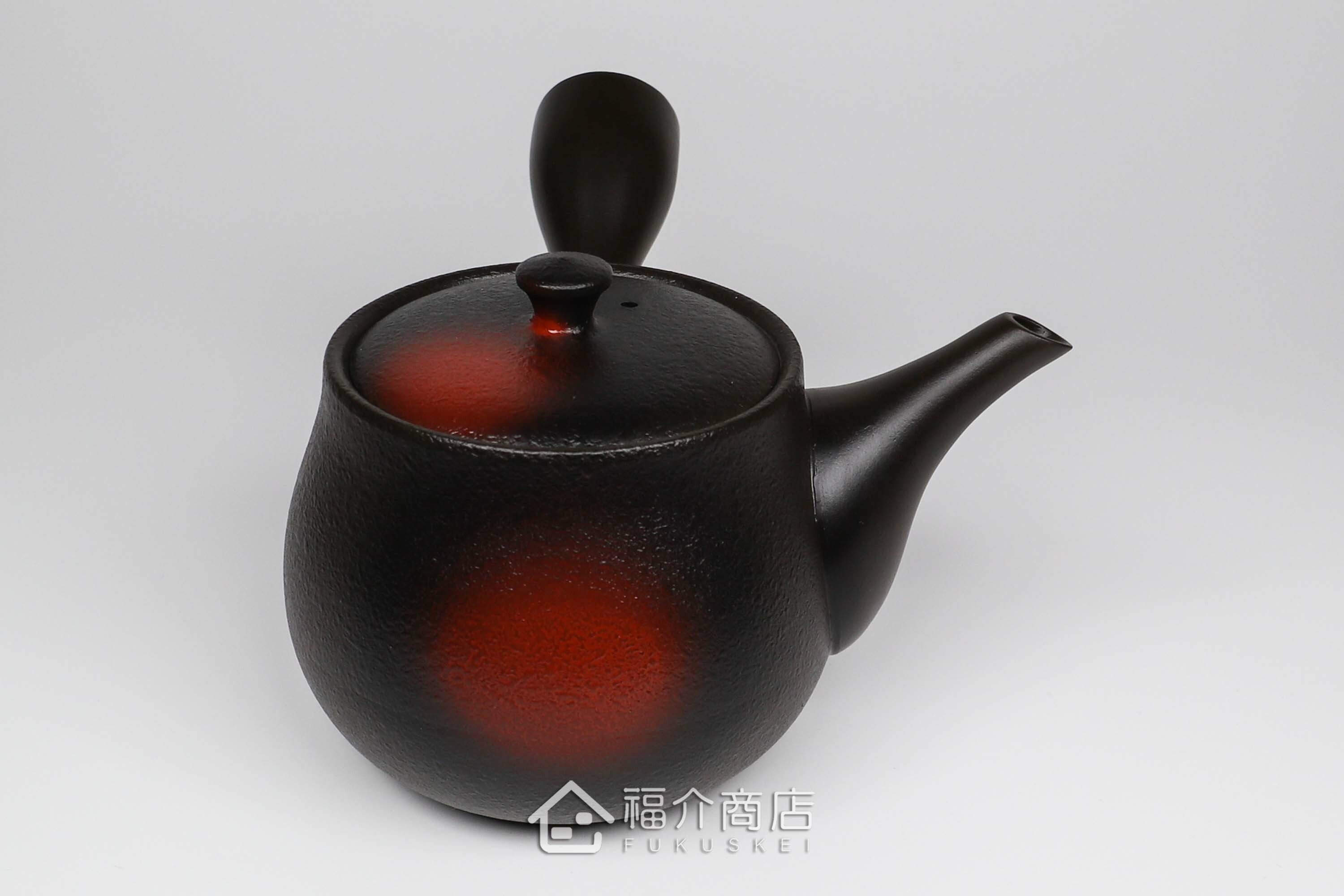 泡茶用的日本陶瓷茶壺