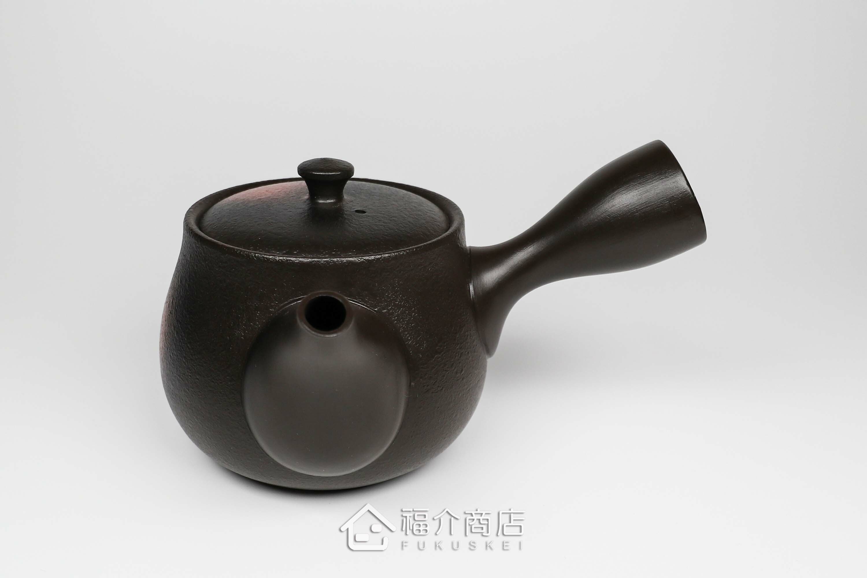 泡茶用的日本陶瓷茶壺