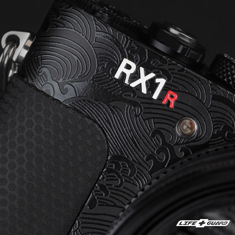 LIFE+GUARD 相機貼膜安裝特寫，適用 SONY DSC-RX1R