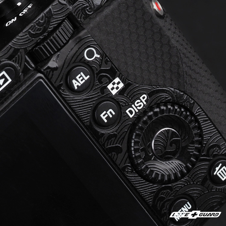 LIFE+GUARD 專用相機貼膜｜海浪質感設計