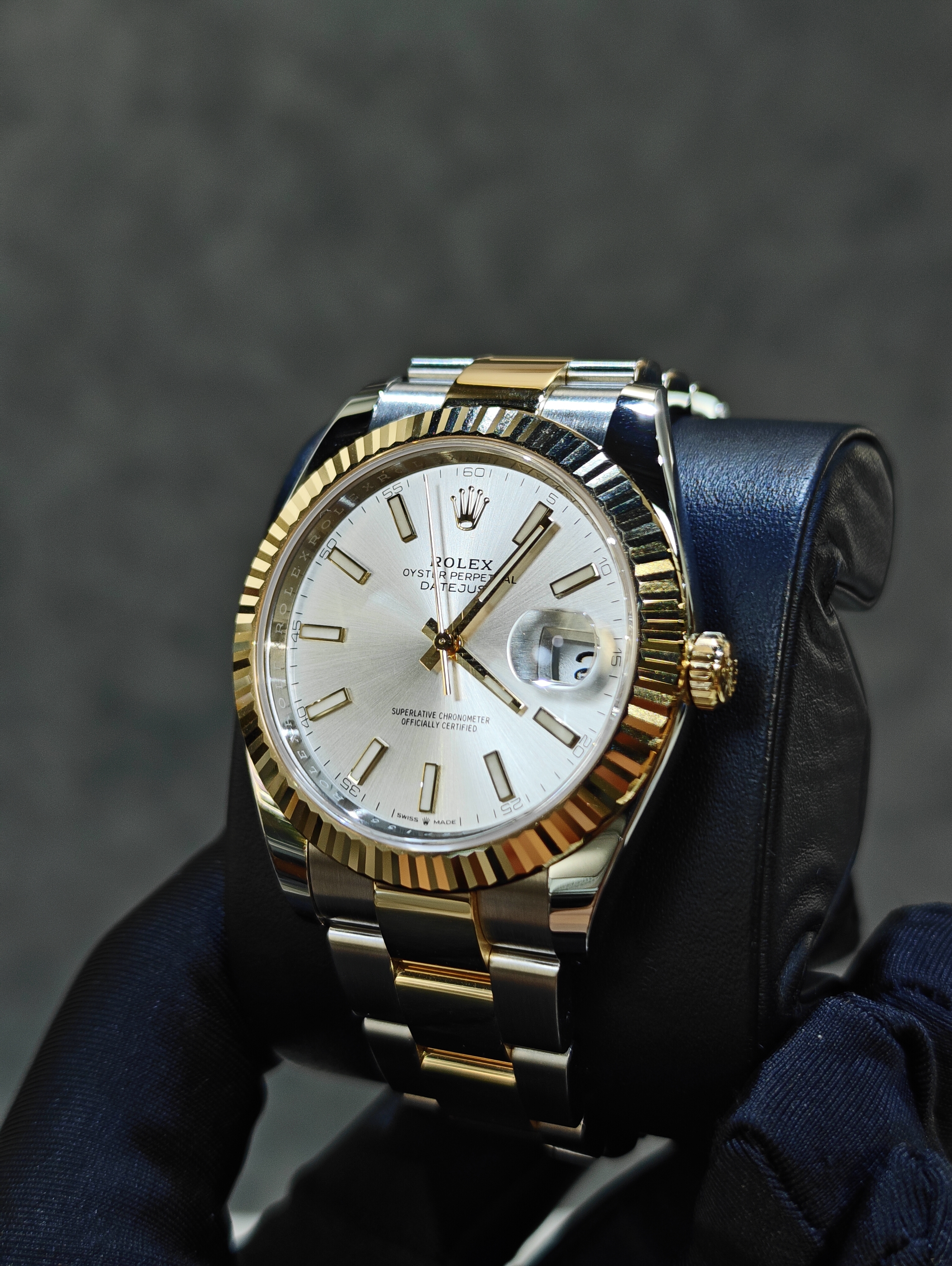 BRAND NEW ROLEX 126333 SILVER DIAL GOLD STEEL DATEJUST 41 OYSTER STRAP
