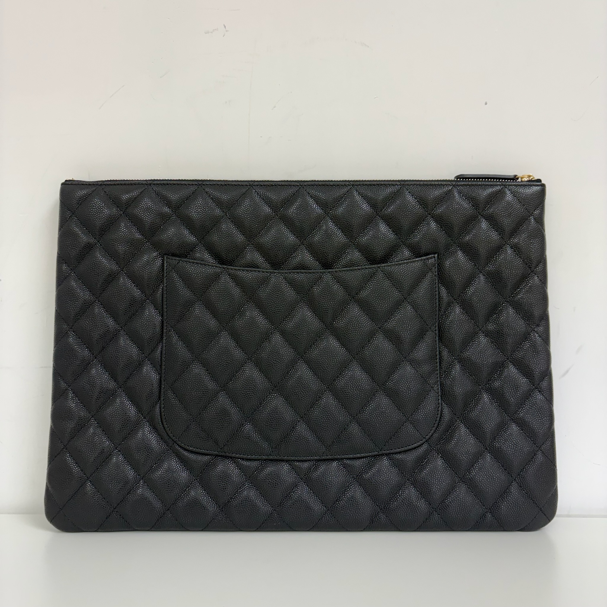 Chanel Caviar Quilted Large Cosmetic Case - Black / Ghw