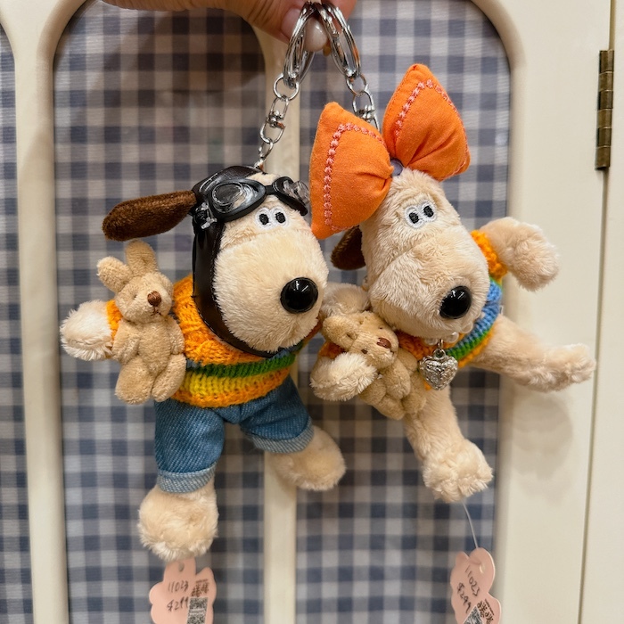 《11023》情侶款彩虹毛衣掌門狗阿高吊飾