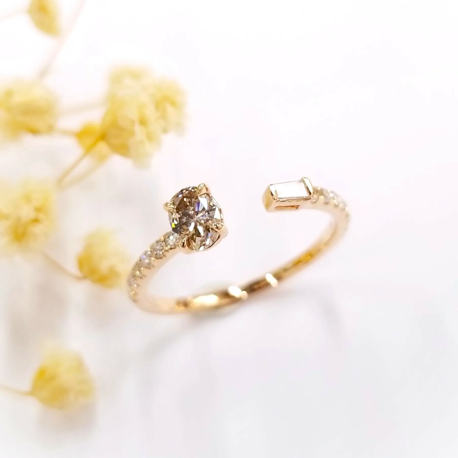 全新18K玫瑰金【單粒27份蛋形香檳鑽】配小鑽共40份鑽石戒指