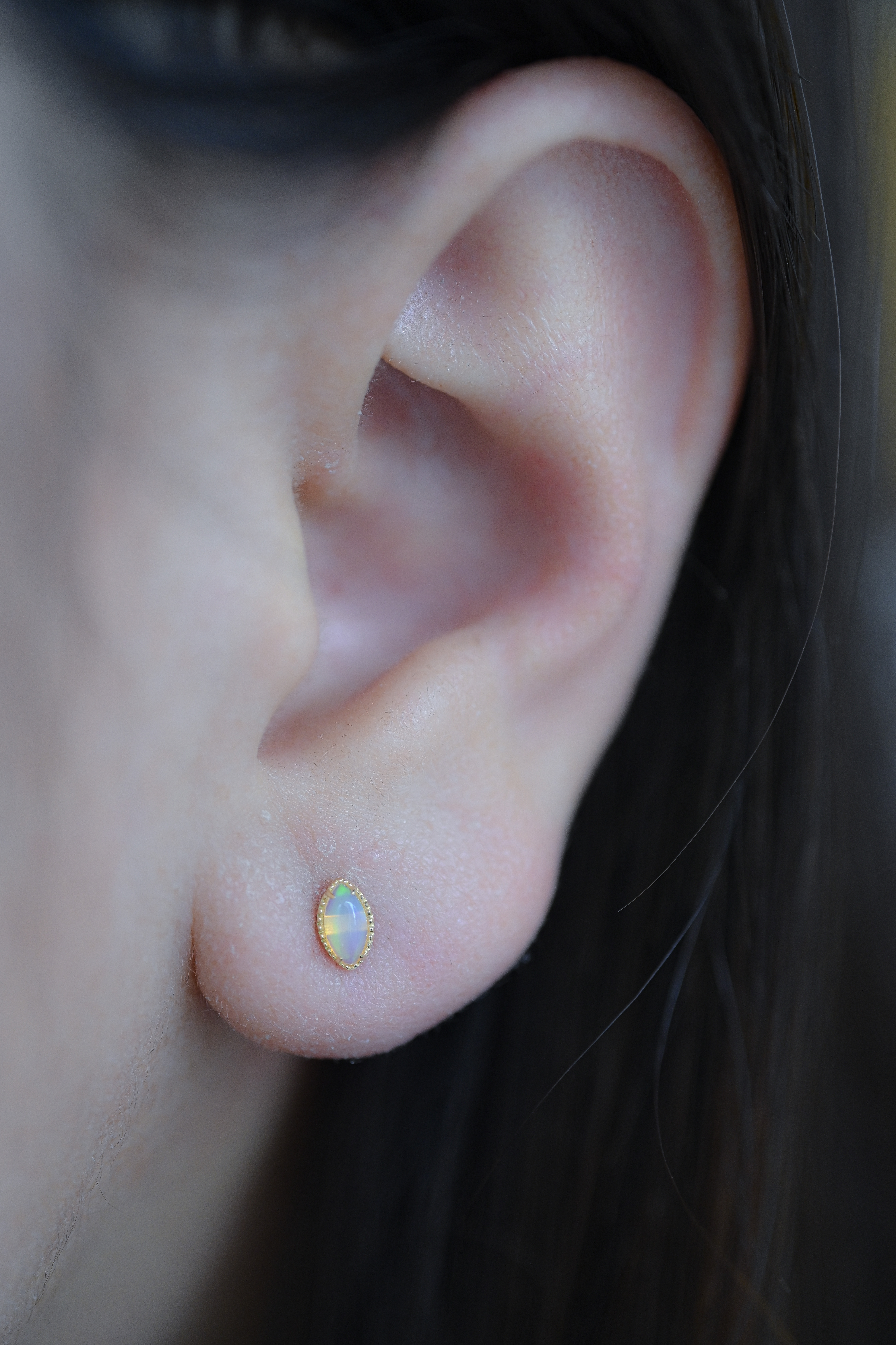 18K Opal Earring