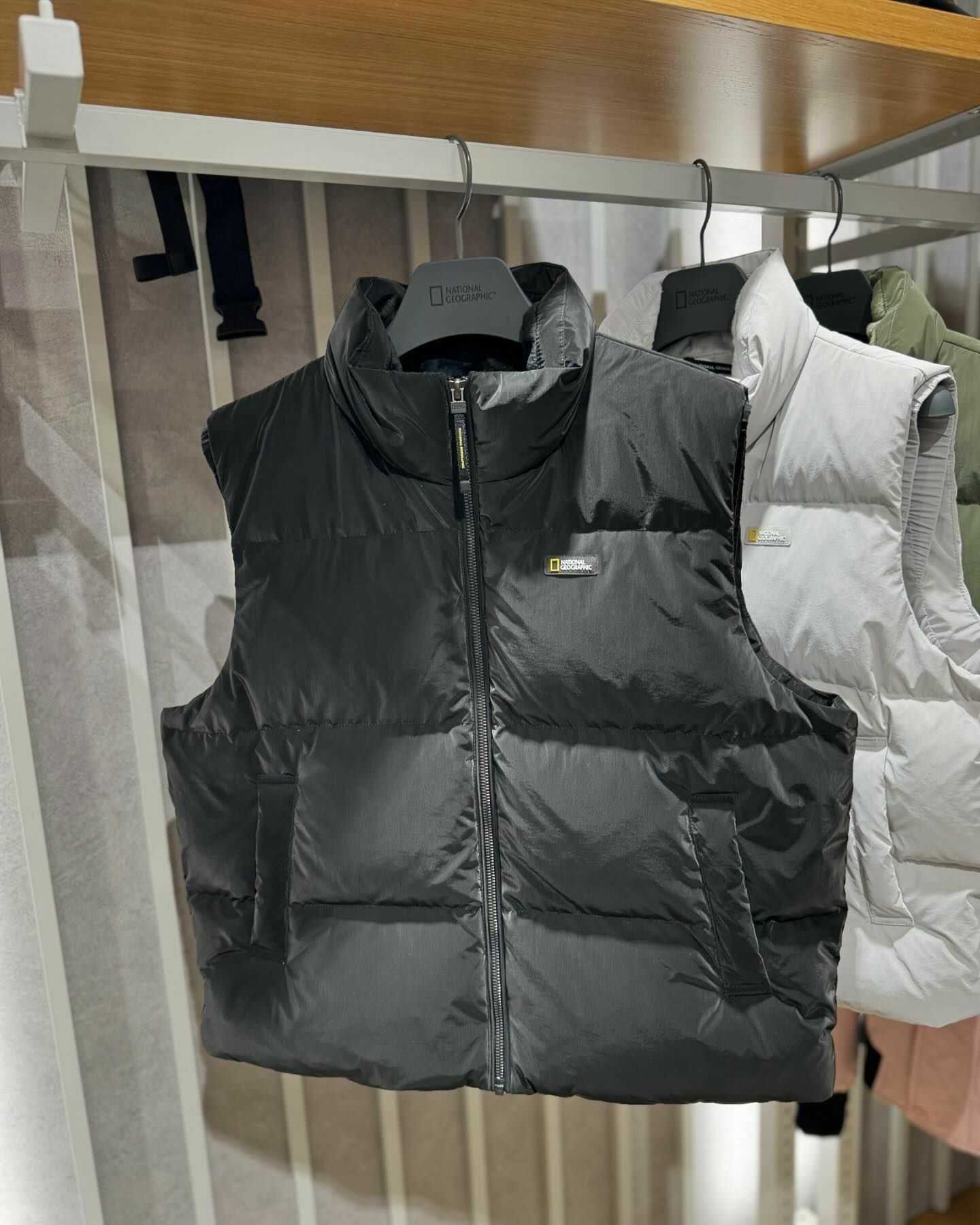 【代購】NATIONAL GEOGRAPHIC 國家地理 Glaris 短版 高領 背心 外套 N244WDV030