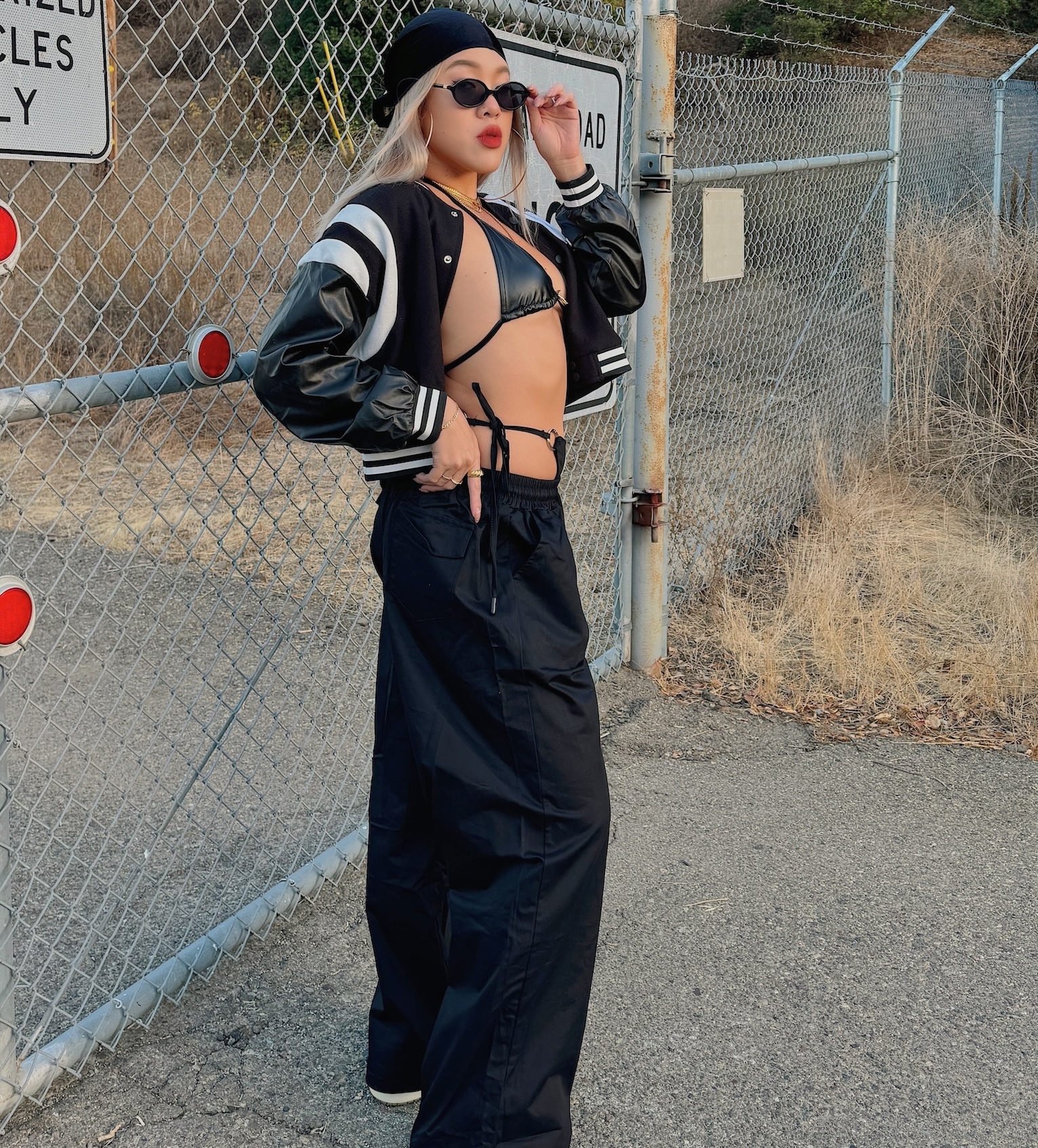 兩穿辣黑褲🏁假丁字綁帶休閒褲