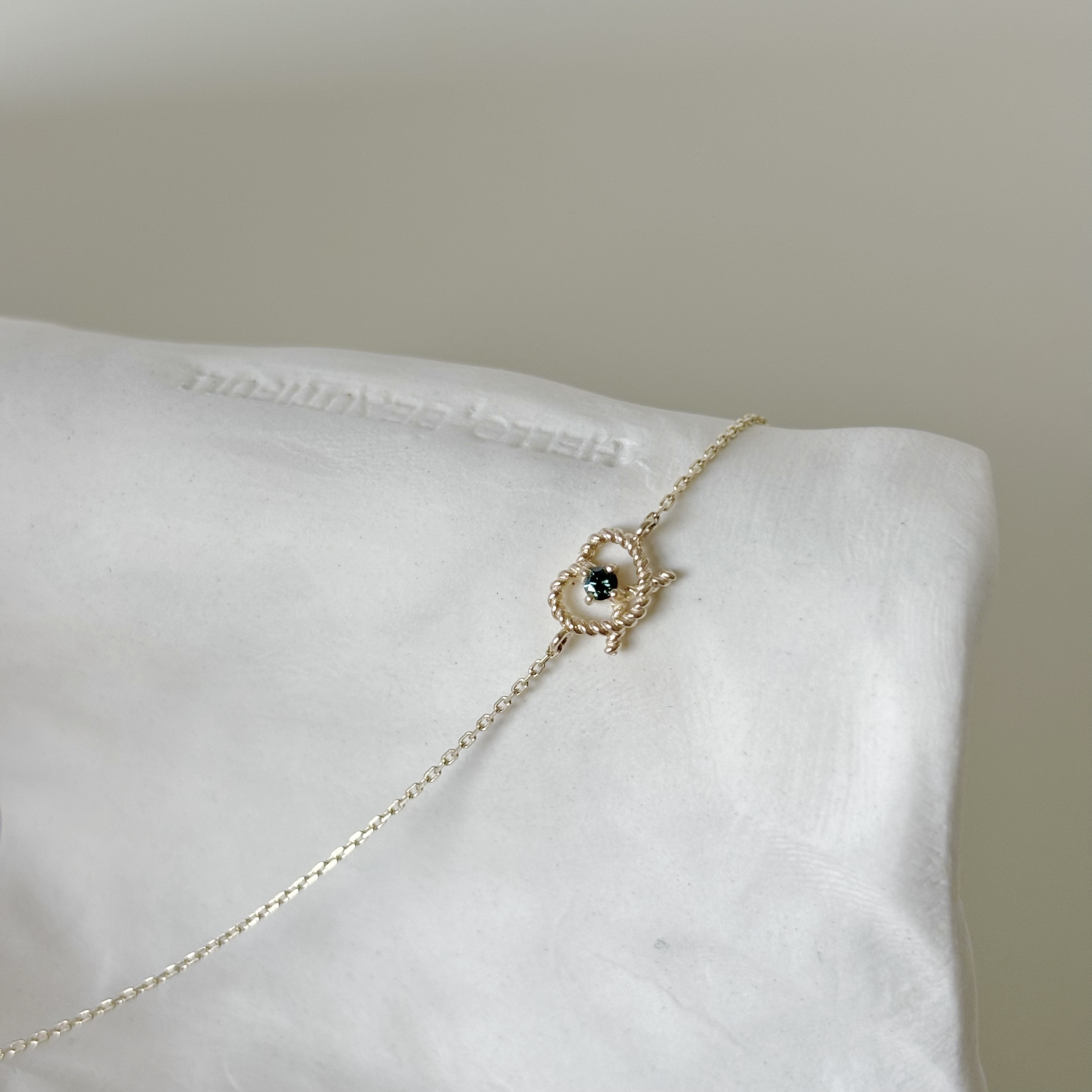 14K Pretzel藍鑽手鍊