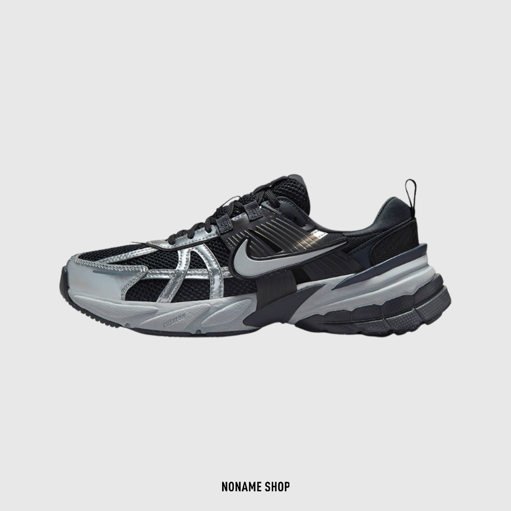 NIKE V2K RUN RUNTEKK "Black Metallic Silver" 金屬銀 (女款)