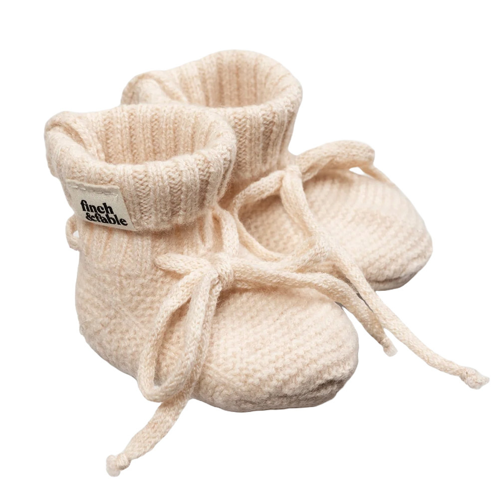 荷蘭Finch & Fable 羊毛針織嬰兒襪-Milk