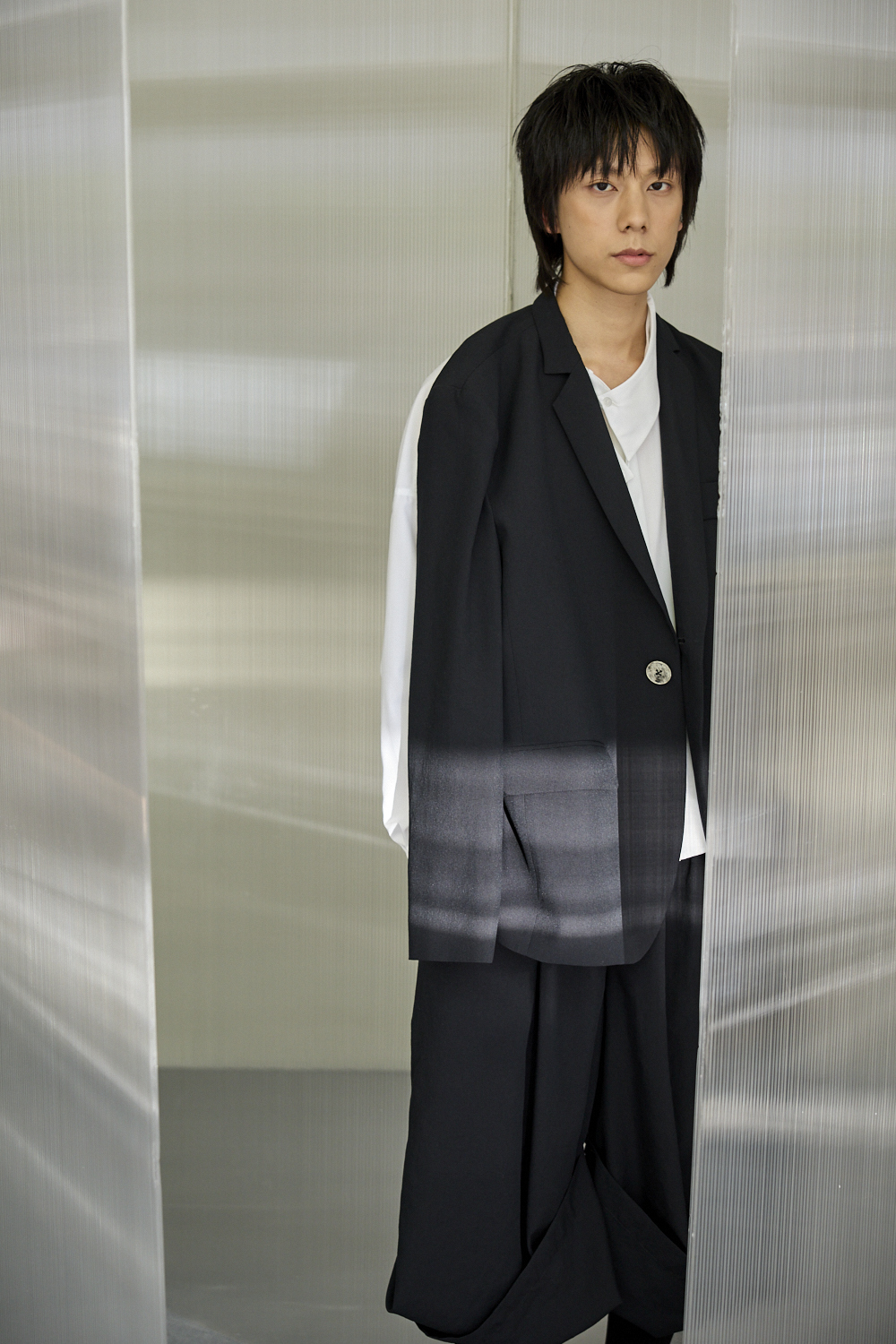 廓形後背開衩西裝外套