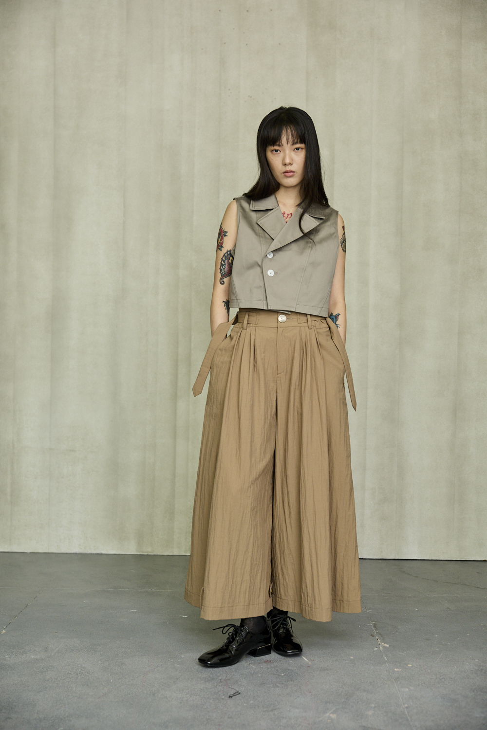 前後不對襯短版背心