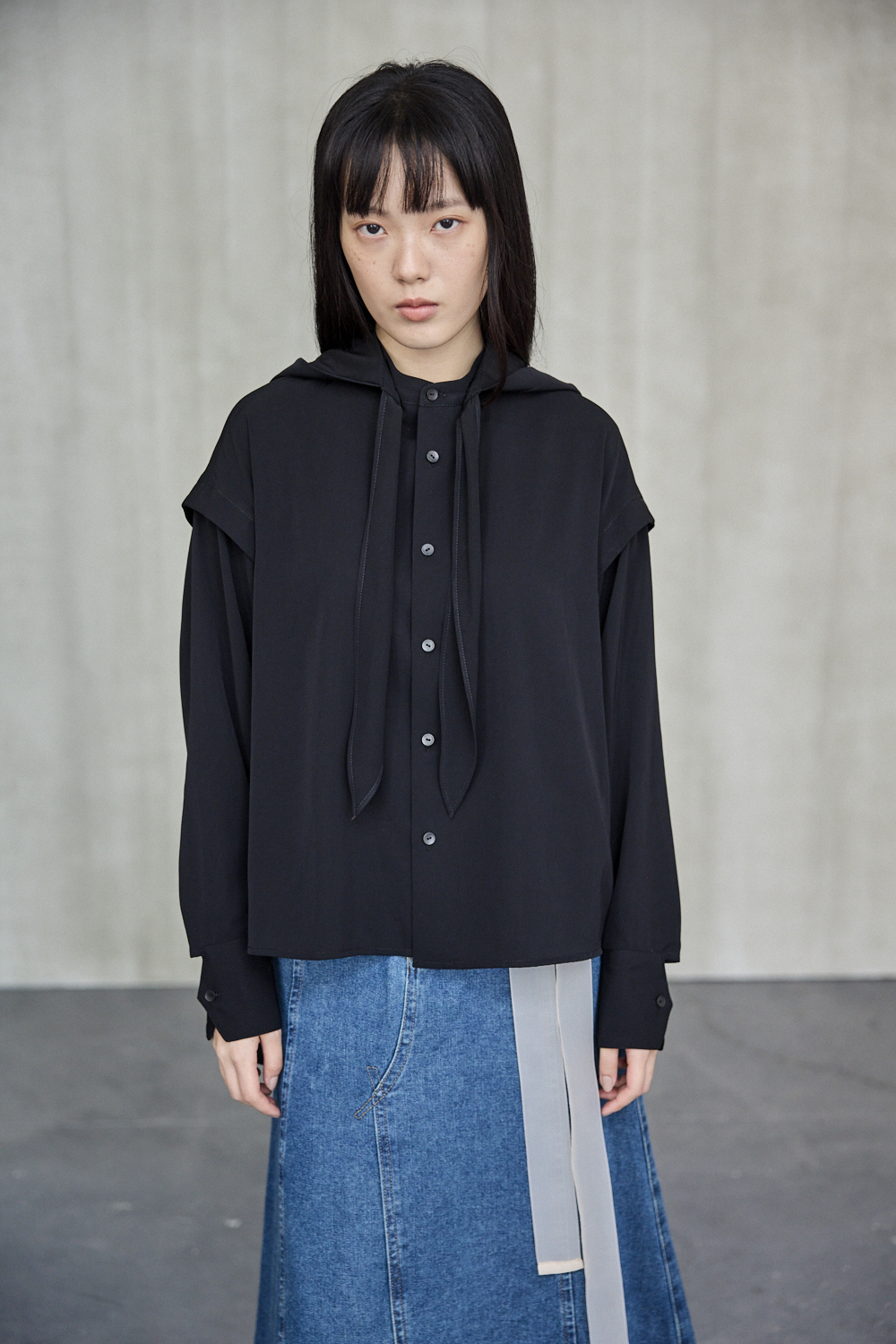 假兩件連帽設計襯衫