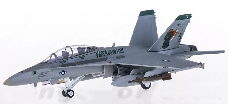 Hogan M-Series 1/200 美國海軍陸戰隊 F/A-18D  海軍局碼165413 2009年