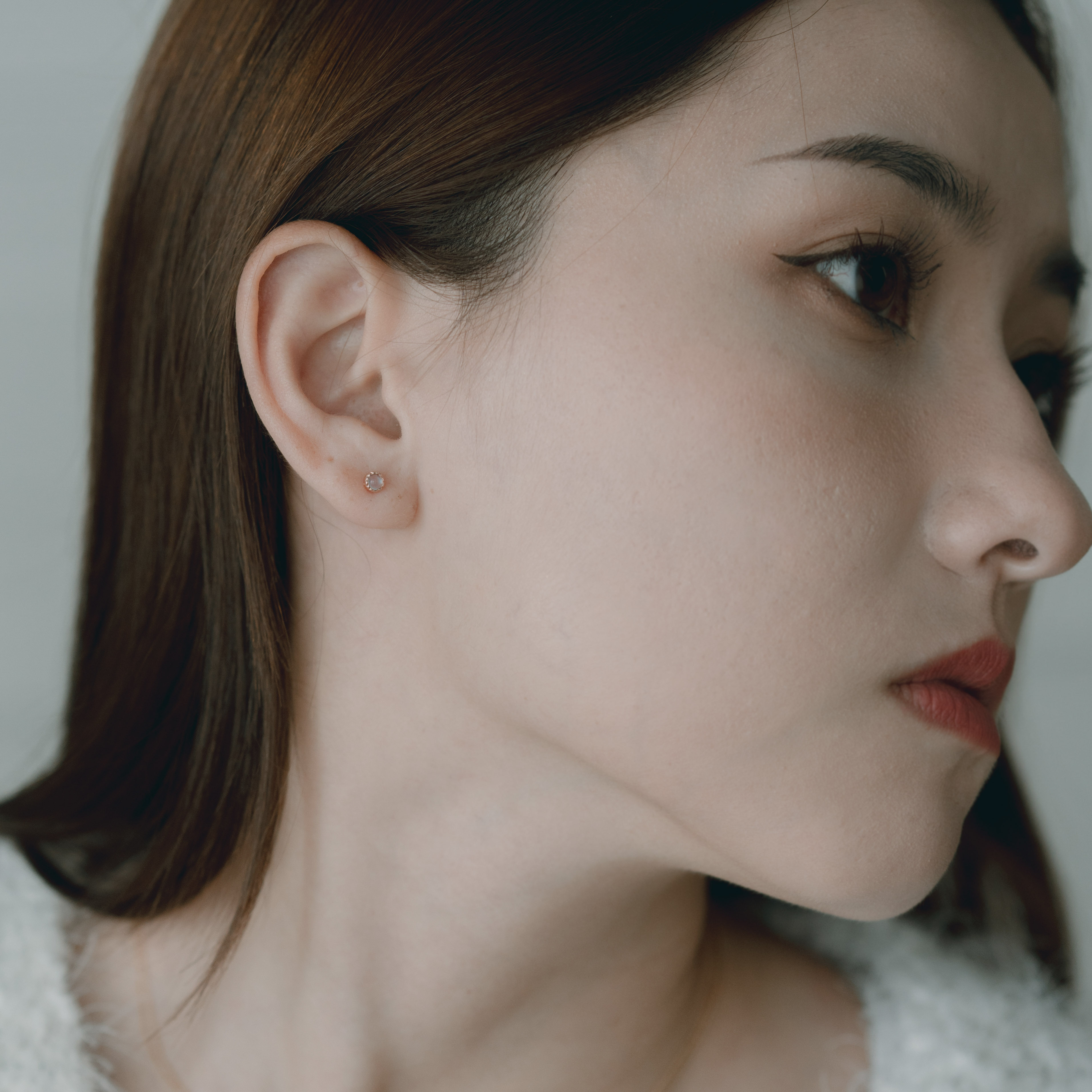 14K Aurora蛋糕小圓月光石轉珠耳環