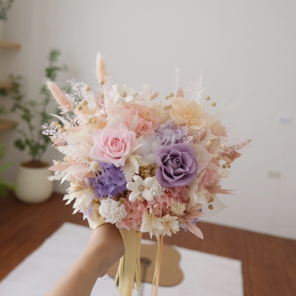 粉紫色永生花 新娘捧花