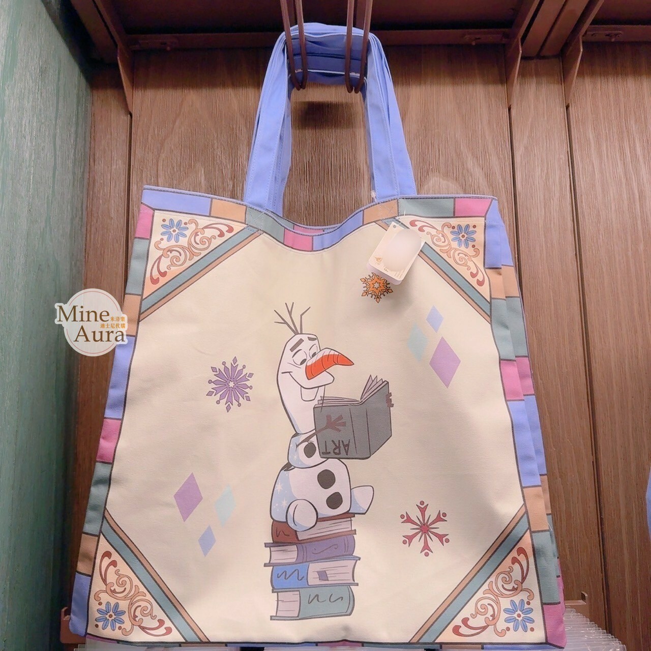 World of Frozen 限定 雪寶 Olaf  看書圖案 手提 肩背 帆布袋 帆布包 冰雪奇緣 Frozen -香港迪士尼樂園