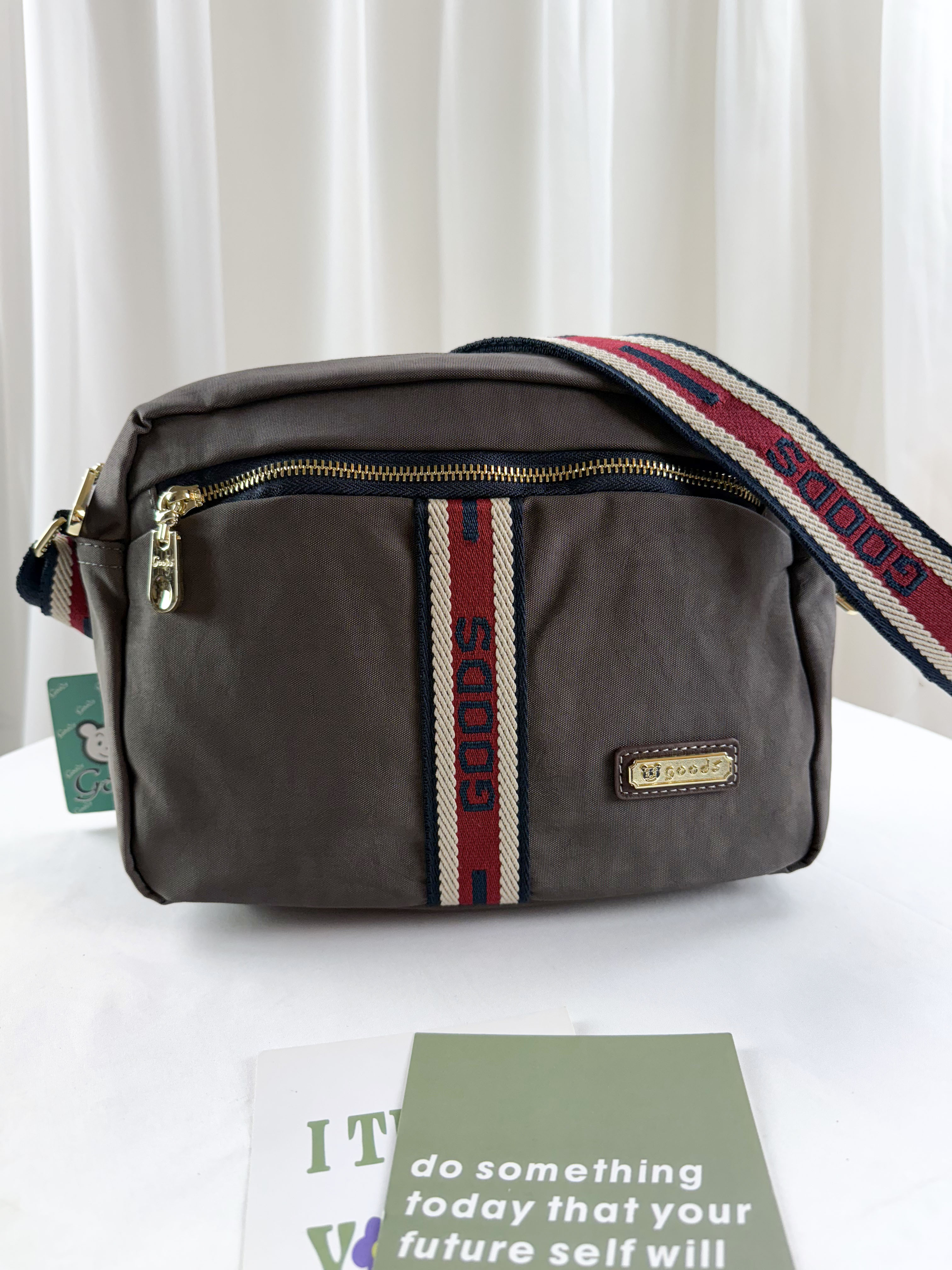 GOODS 織帶咖水洗紋防潑水側背包 #2759