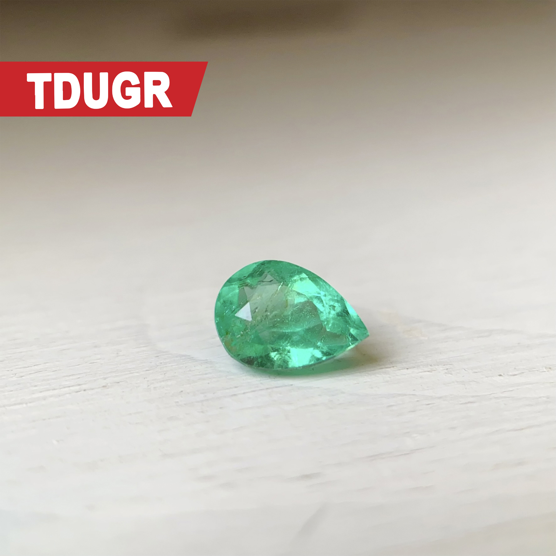 天然寶石的一種 ☆采鑫天然寶石☆**心的綻放** 珠寶級紫鋰輝(孔賽石Kunzite)~濃彩放光