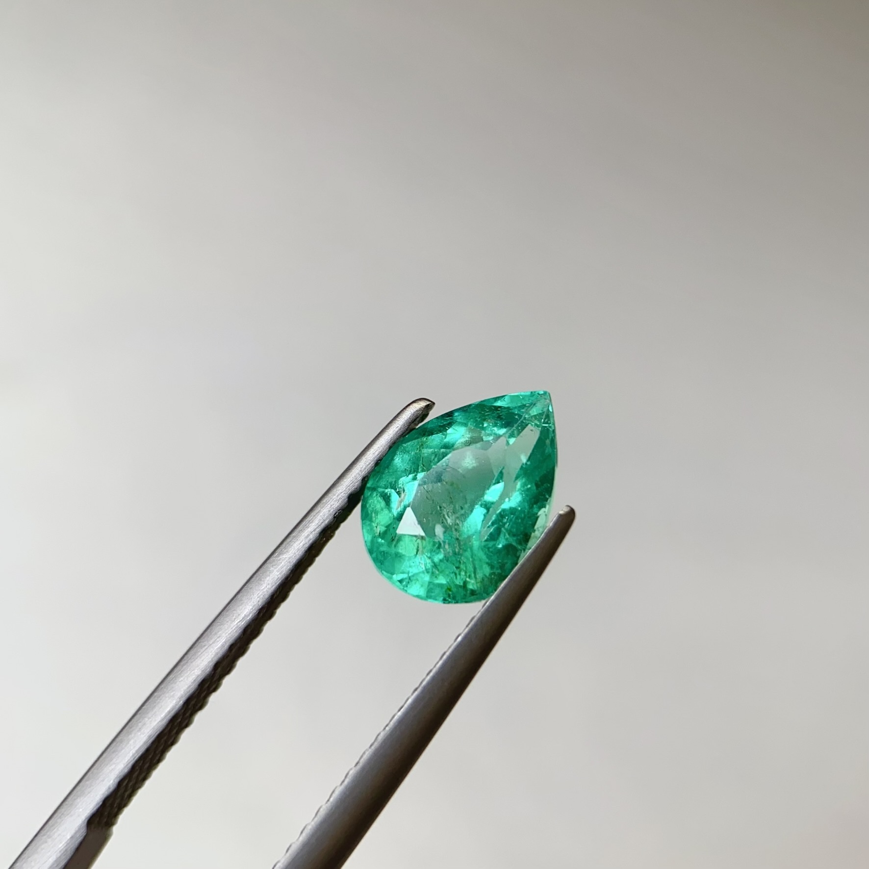 1.84ct 祖母綠TDUGR證書哥倫比亞