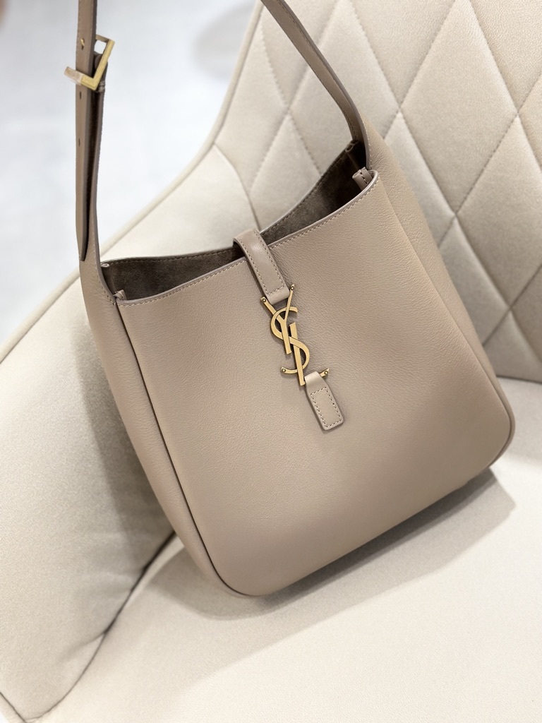YSL LE 5 À 7 Supple Small Hobo