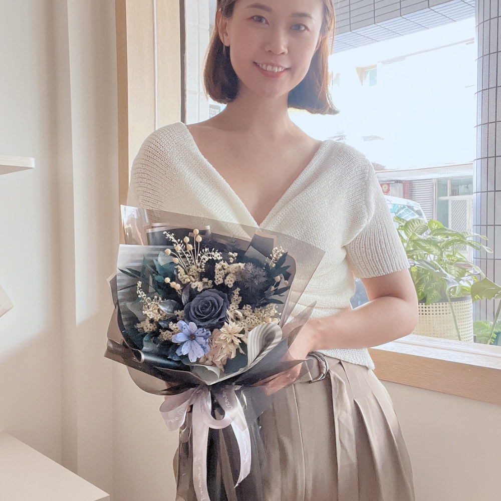 甜甜日子永生花束 / 夜幕黑