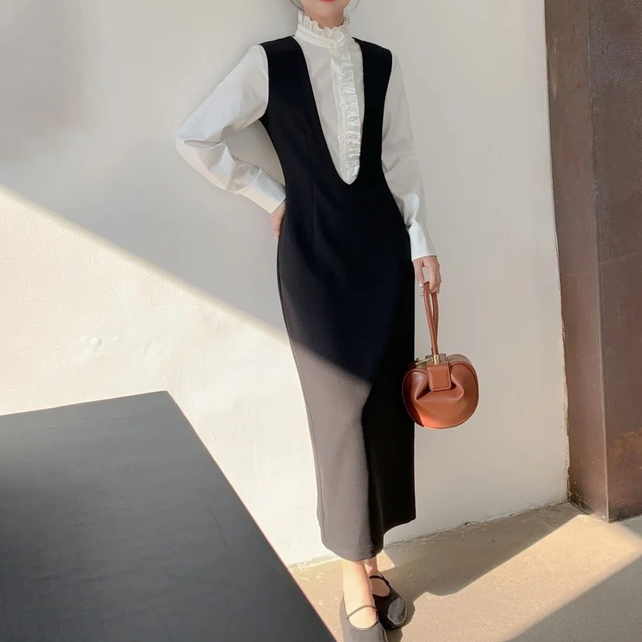 經典黑大U領後開衩背心裙長洋裝S-M (Elegant & Love)