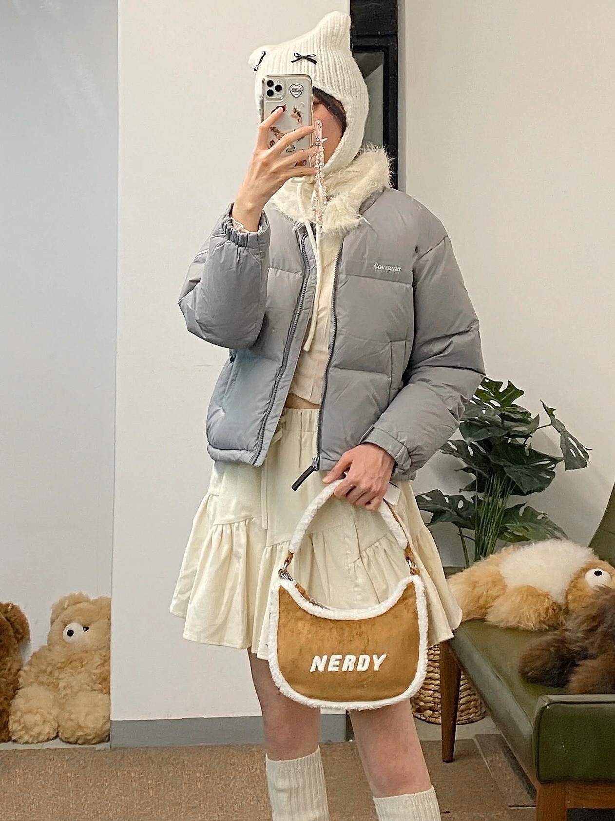 ●NERDY● Soft padded 2-way hobo bag (3色) 韓國代購NERDY Suede Two Way Hobo Bag 多背法側背麂皮毛毛絨邊