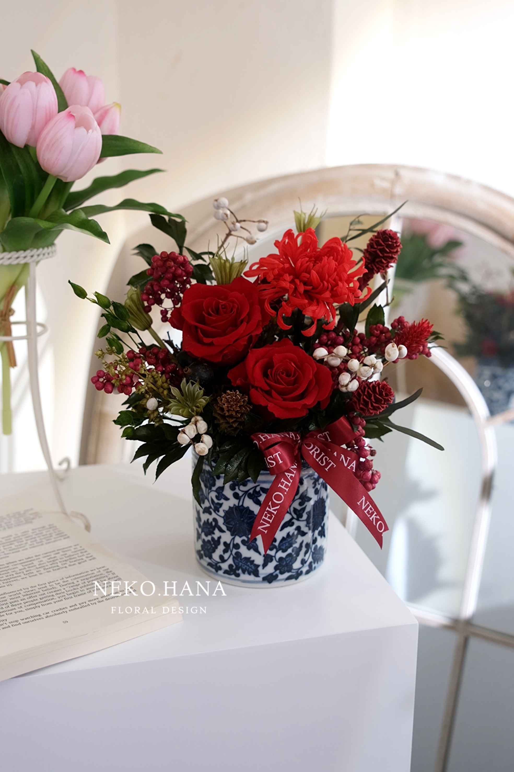 典雅青花瓷永生盆花