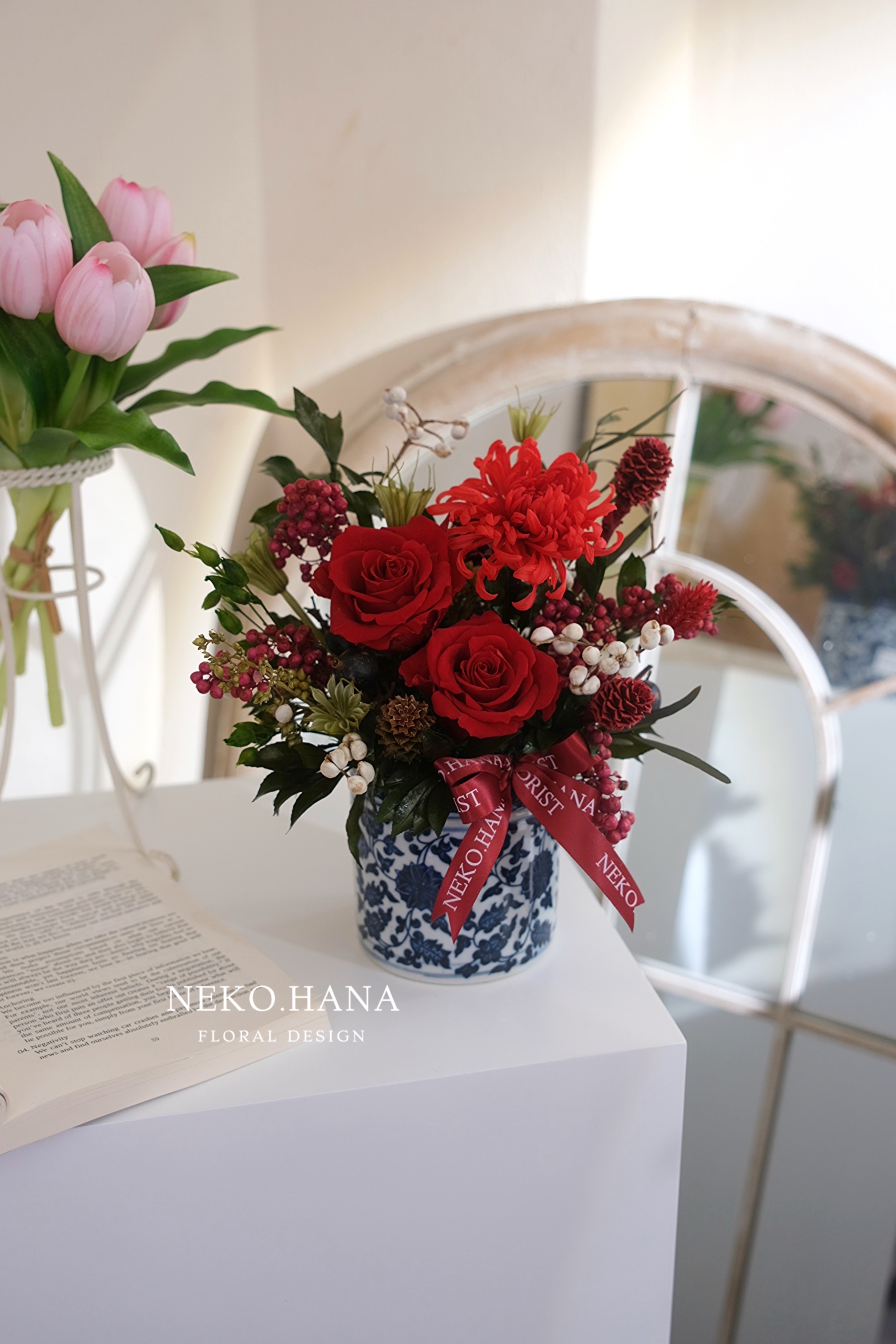 典雅青花瓷永生盆花