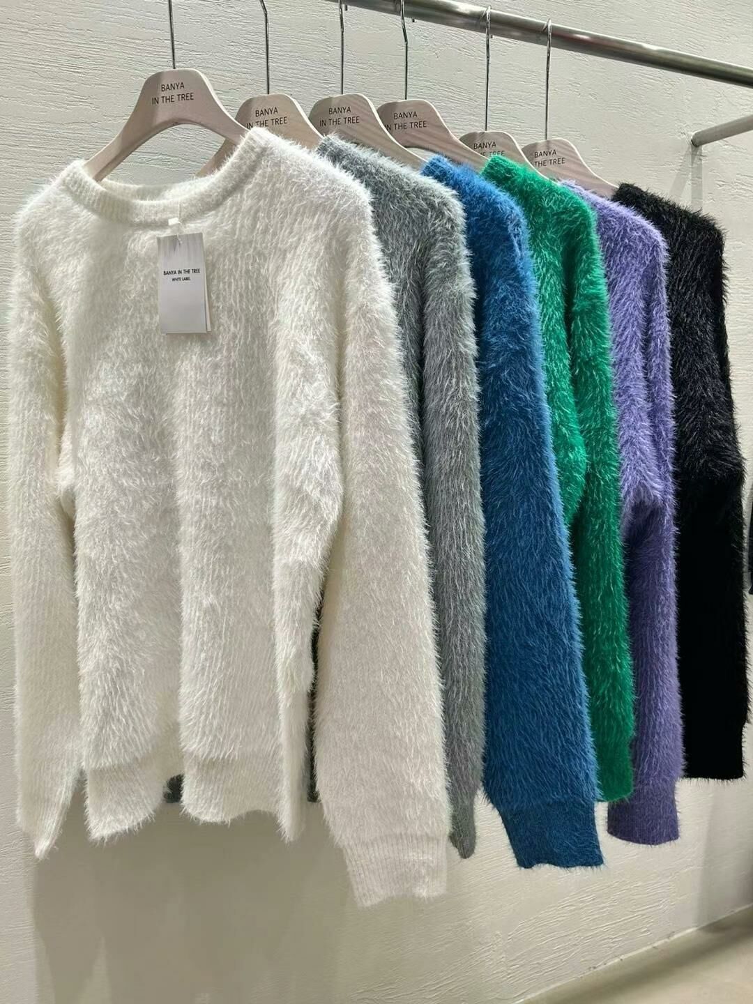 淨色圓領滑毛針織衫 BANYA-009T