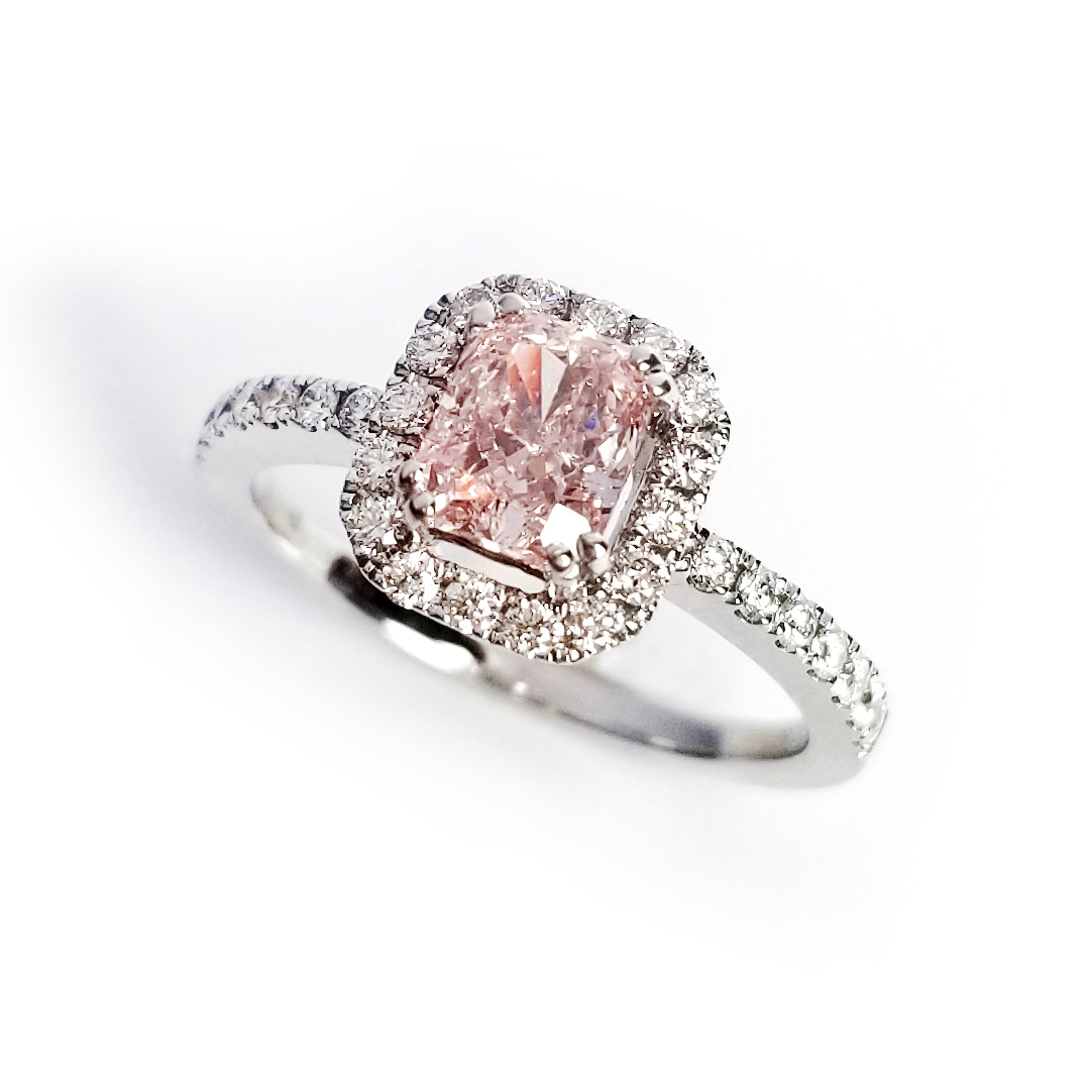 18K白金  實驗室培育鑽石戒指 (DR47FGR2304B)