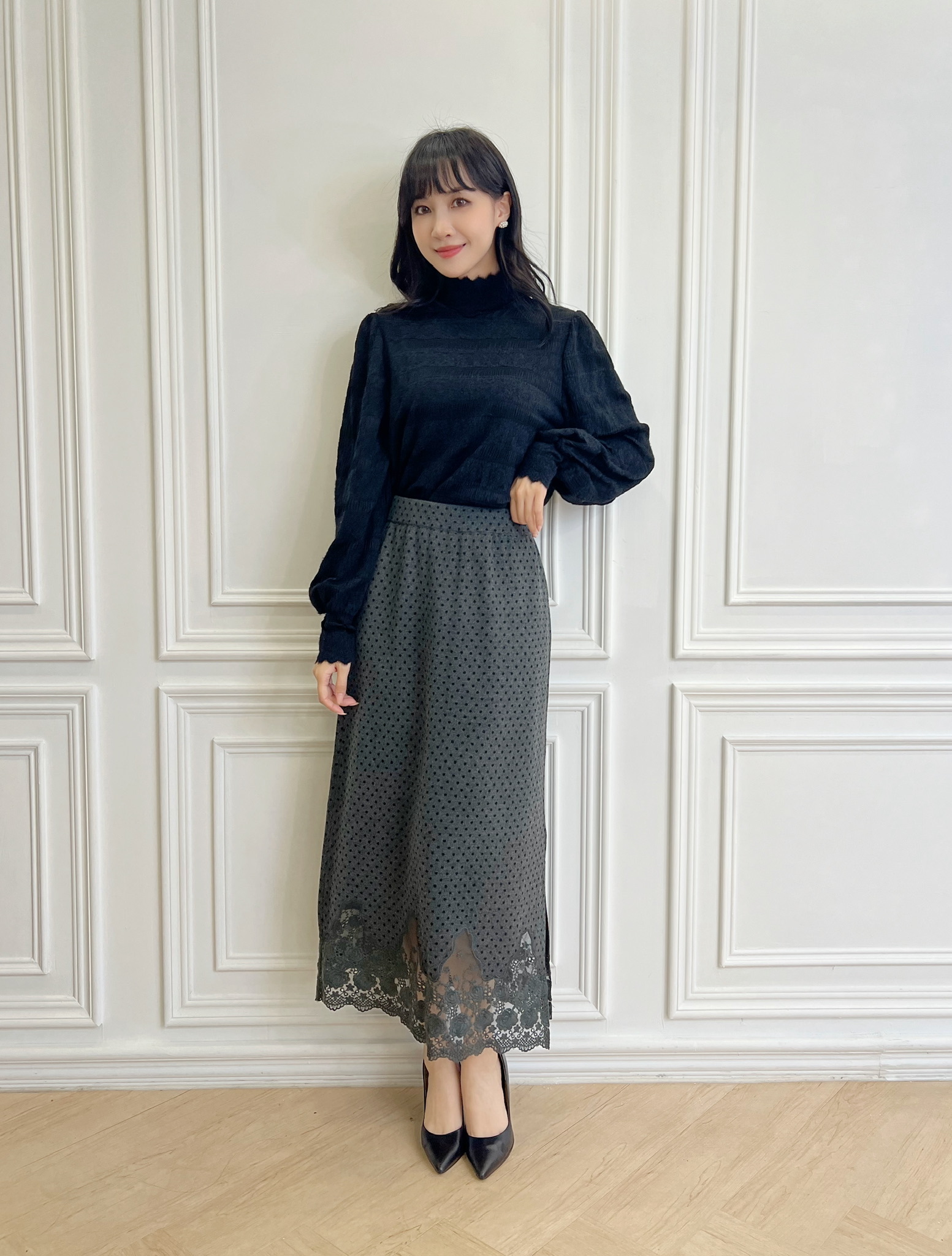 立領玫瑰蕾絲上衣