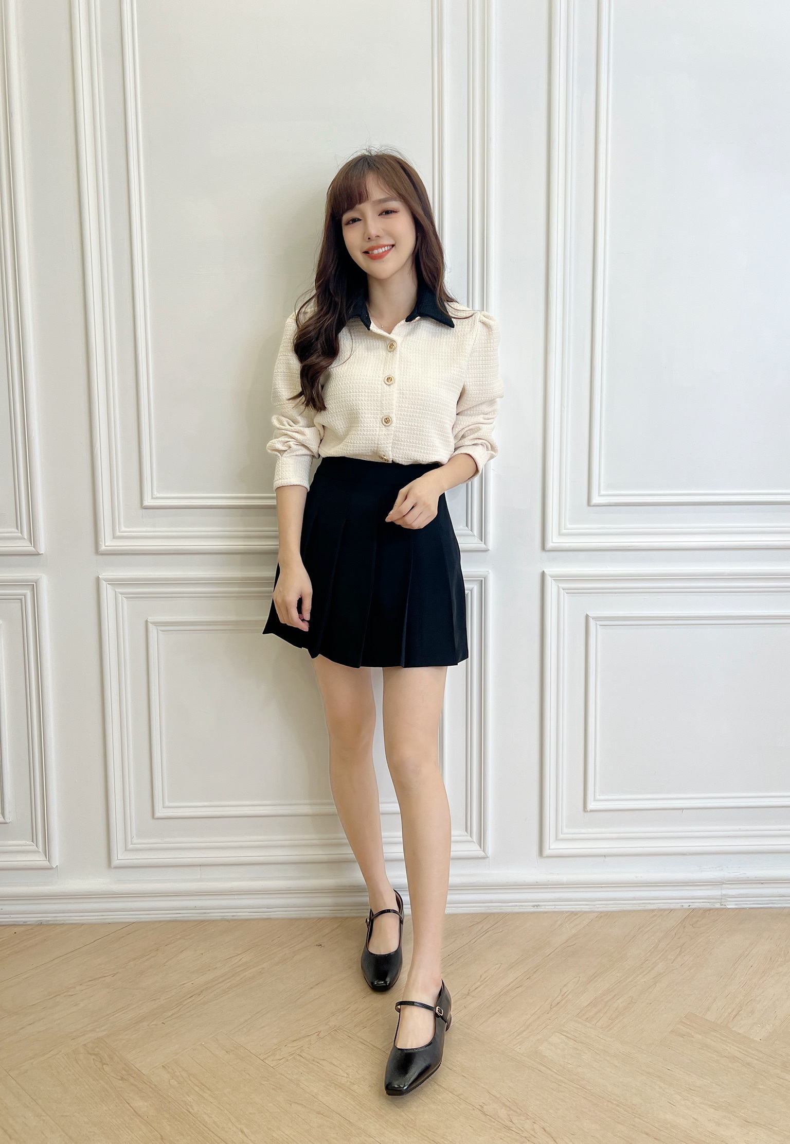 撞色翻領金釦壓格紋上衣