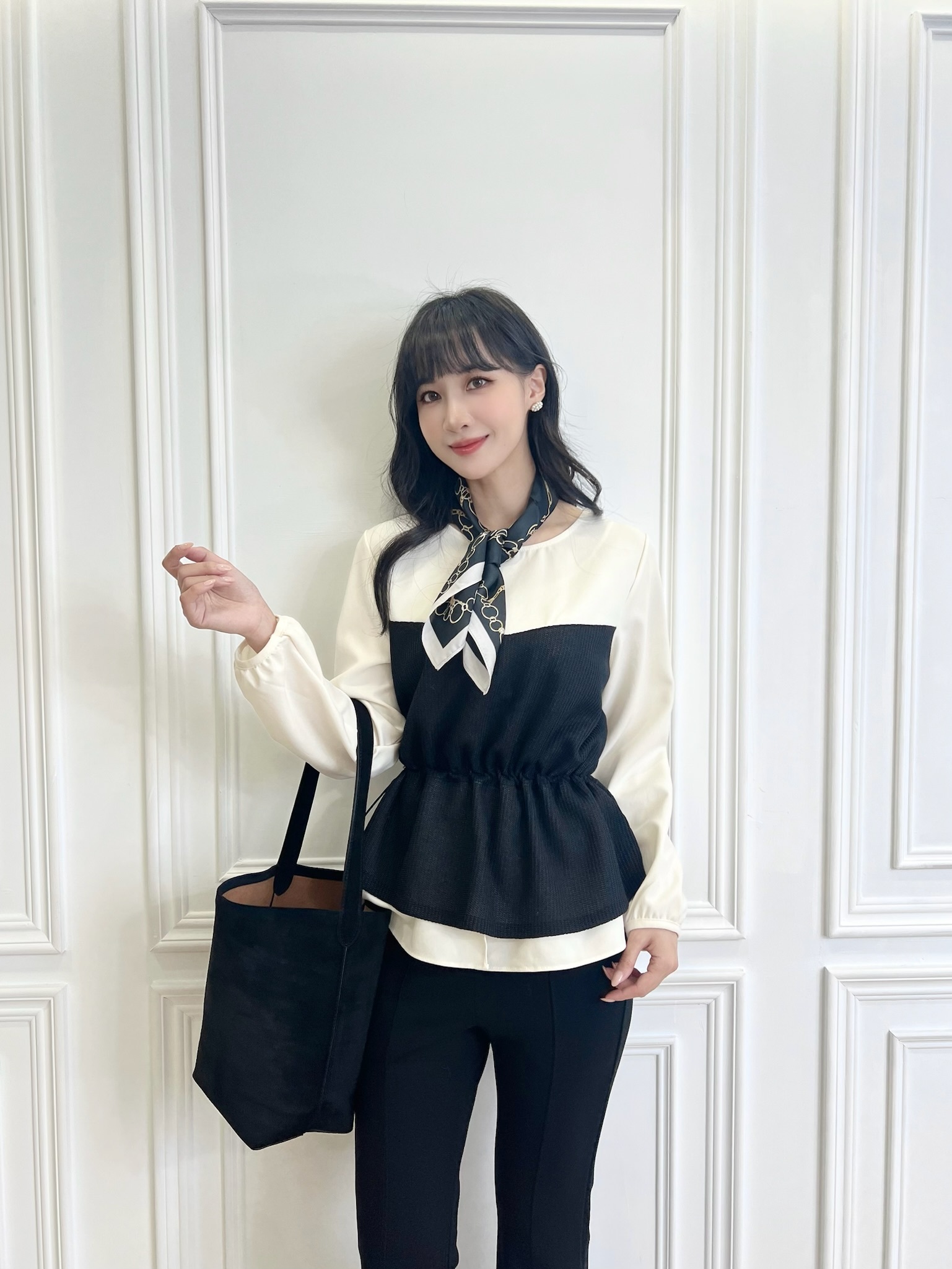 棉料抽繩收腰壓紋上衣