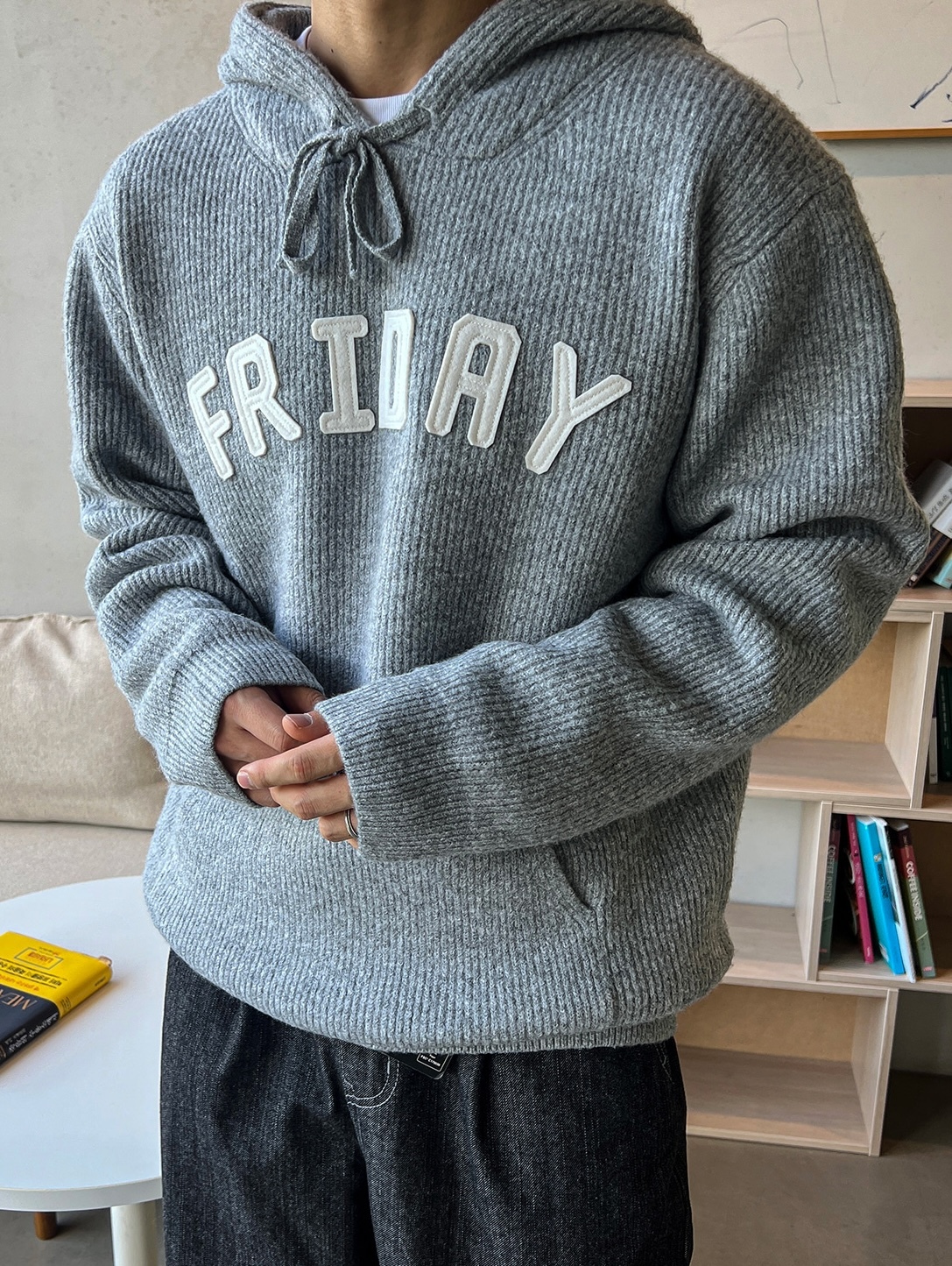 FRIDAY連帽針織衫