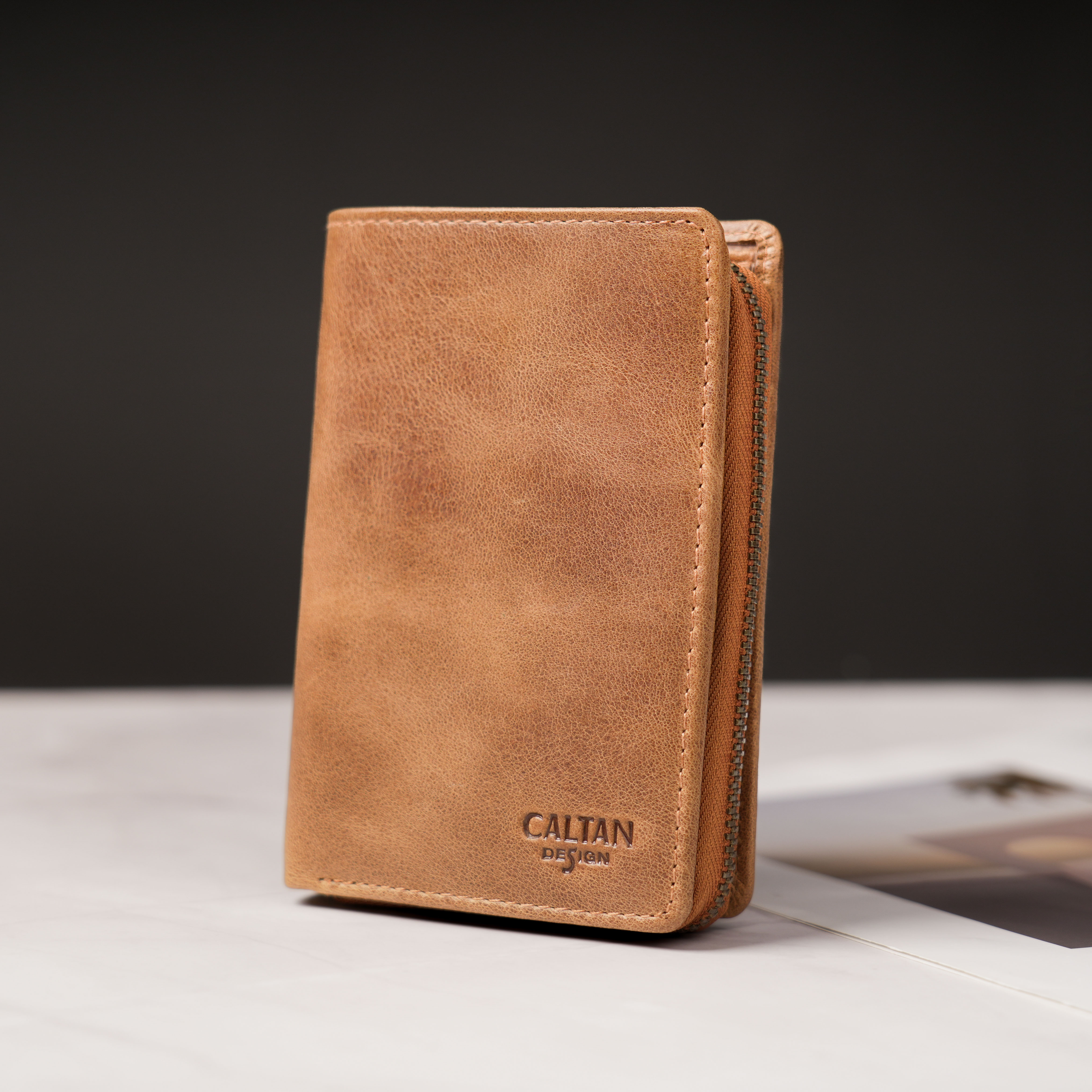 【招財母錢包💰】匯心筆記式真皮短夾-四色(075267)