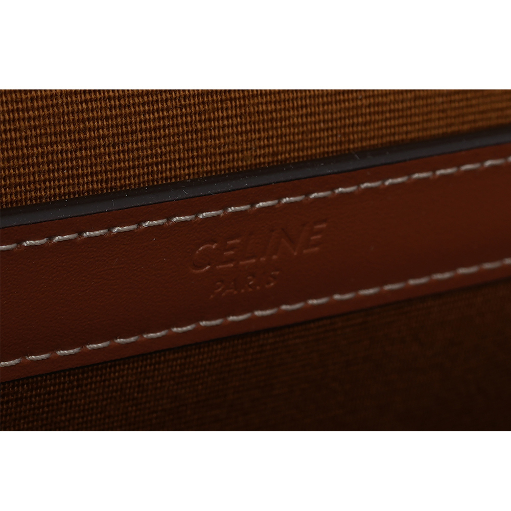 【CELINE】Folco 標誌印花帆布及小牛皮翻蓋郵差包/斜背包(棕褐色)193902BZK.04LI