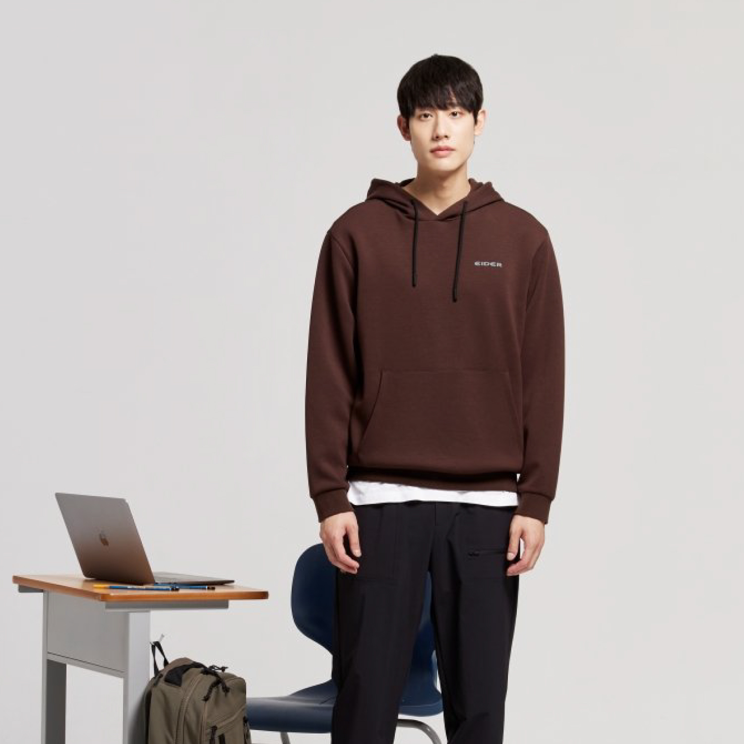 【EIDER】男長袖帽T / 24EDMU24256-[暗紅棕、碳灰黑]　