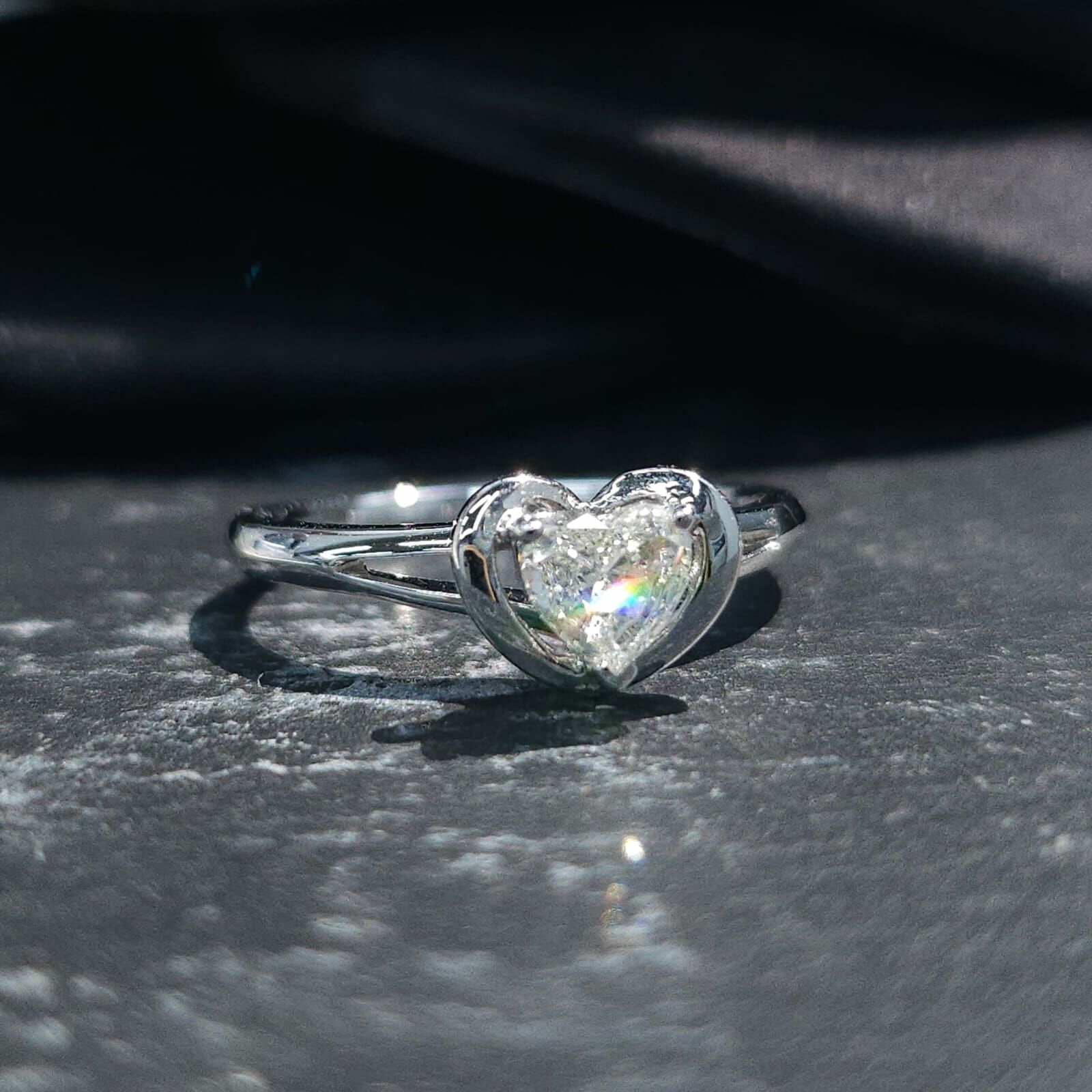 18K White Gold 0.40ct Heart Shaped Diamond Ring