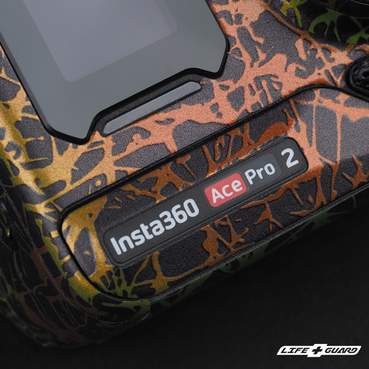 LIFE+GUARD 相機貼膜安裝特寫，適用 Insta360 Ace Pro 2