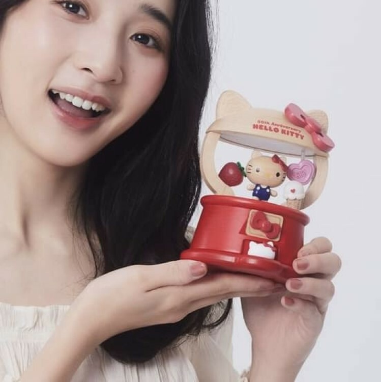 24082-KT Sanrio Hello Kitty 扭蛋機造型家居燈 #TW-71124-360511