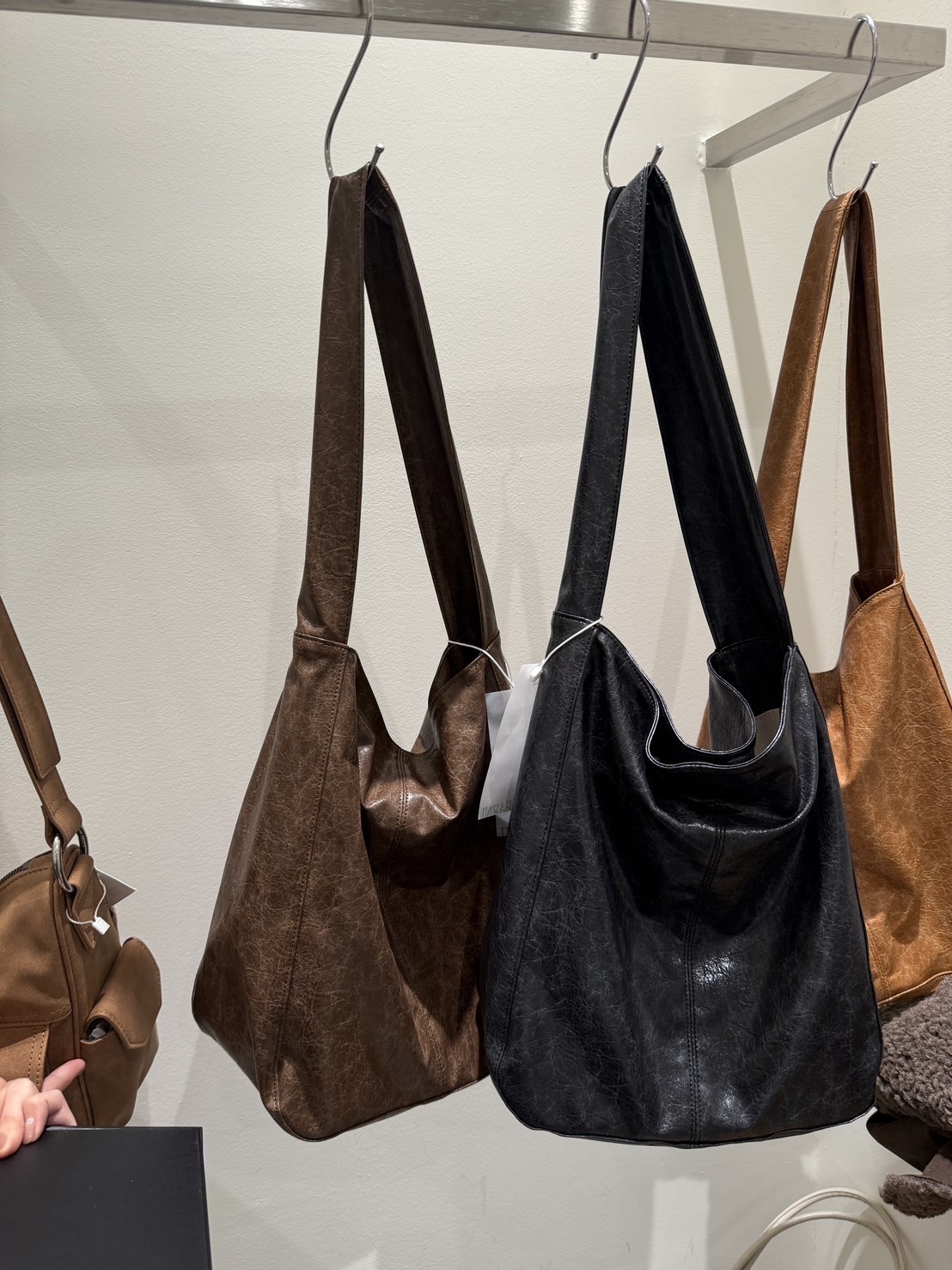 韓國超輕量裂紋hobo包