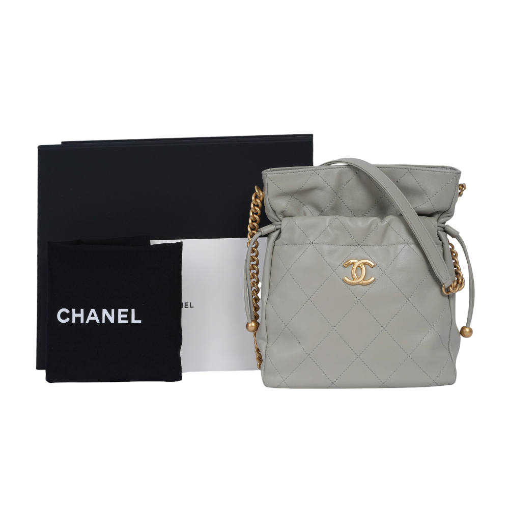 【CHANEL】金色CC Logo 福袋造型抽繩水桶包(鼠尾草綠)AS2985 B07269 NG122