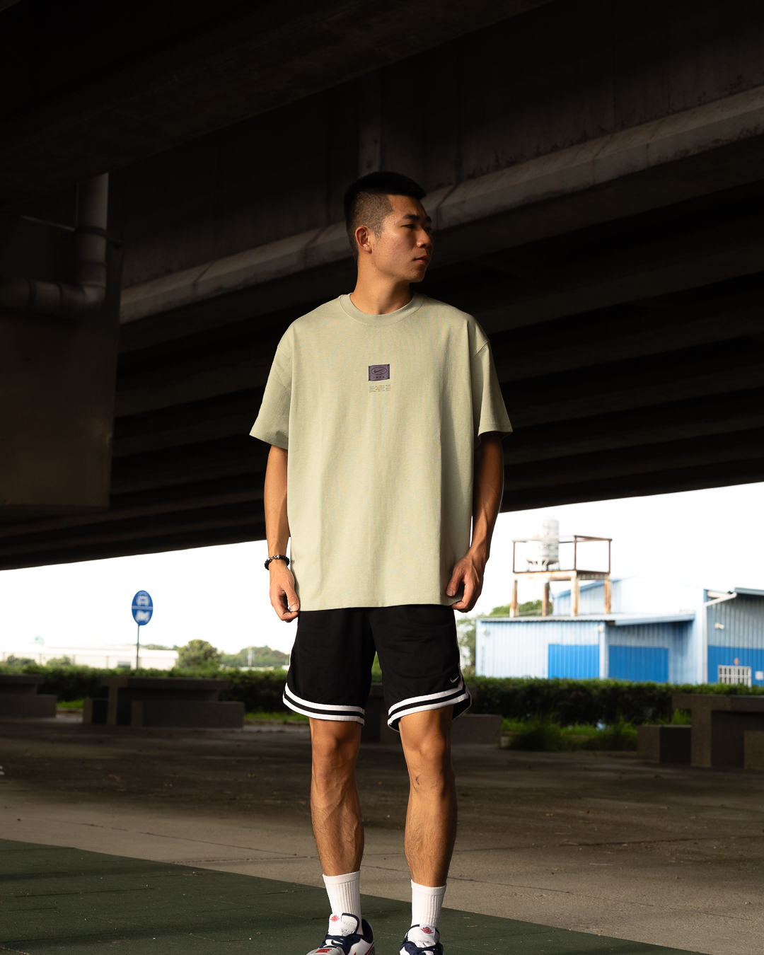 『佛要金裝 人要衣裝 隨心好搭』Nike NSW 短踢