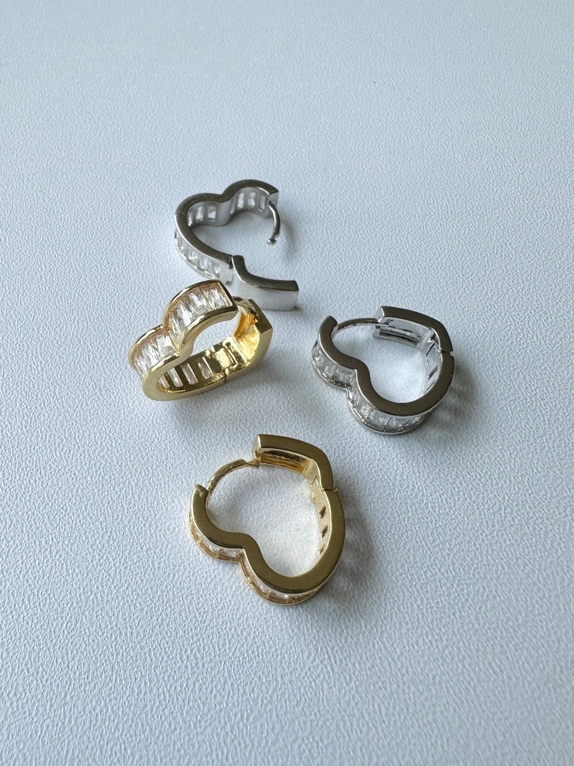 SS clear heart pierce