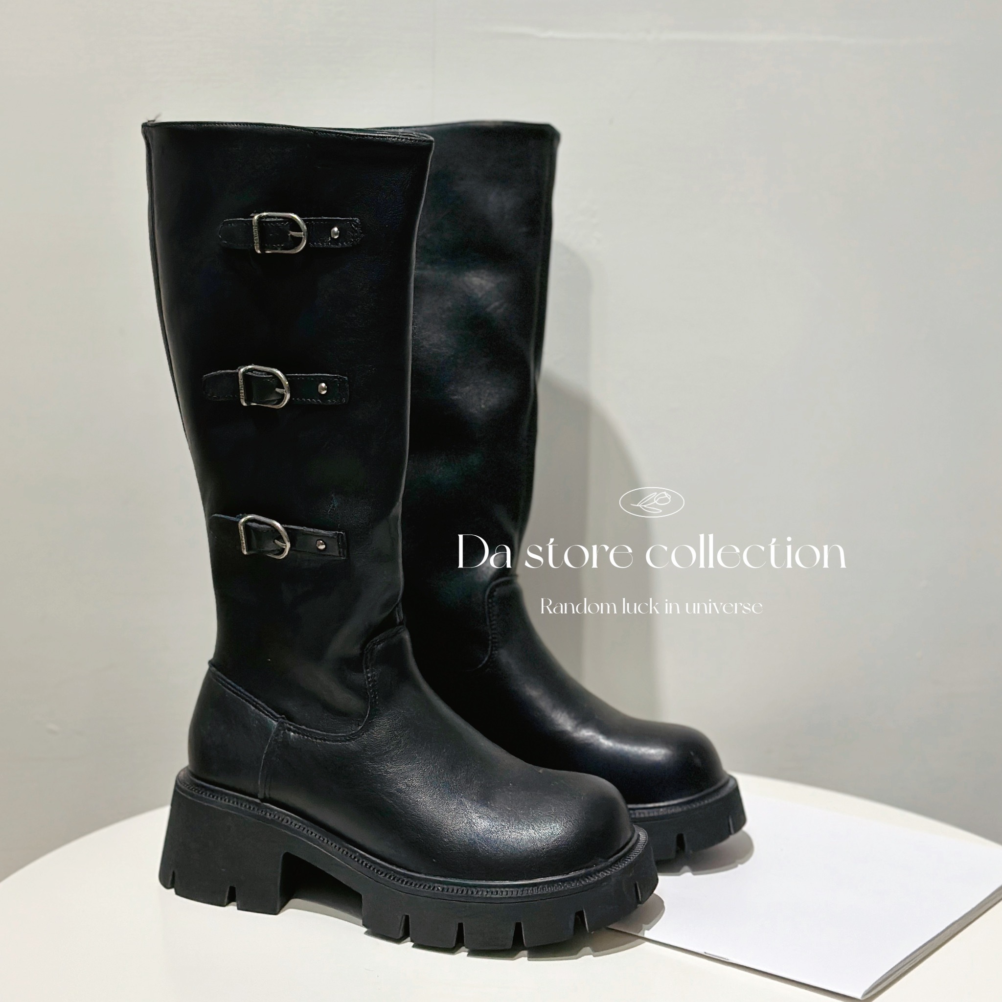 軟皮側扣增高長靴/二色