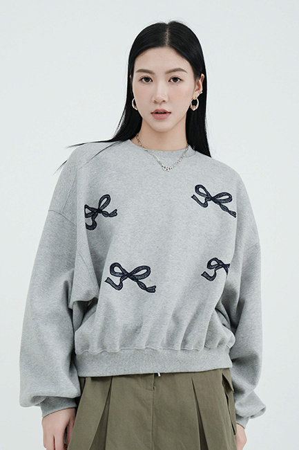 蝴蝶結繡花衛衣（*現貨款式）