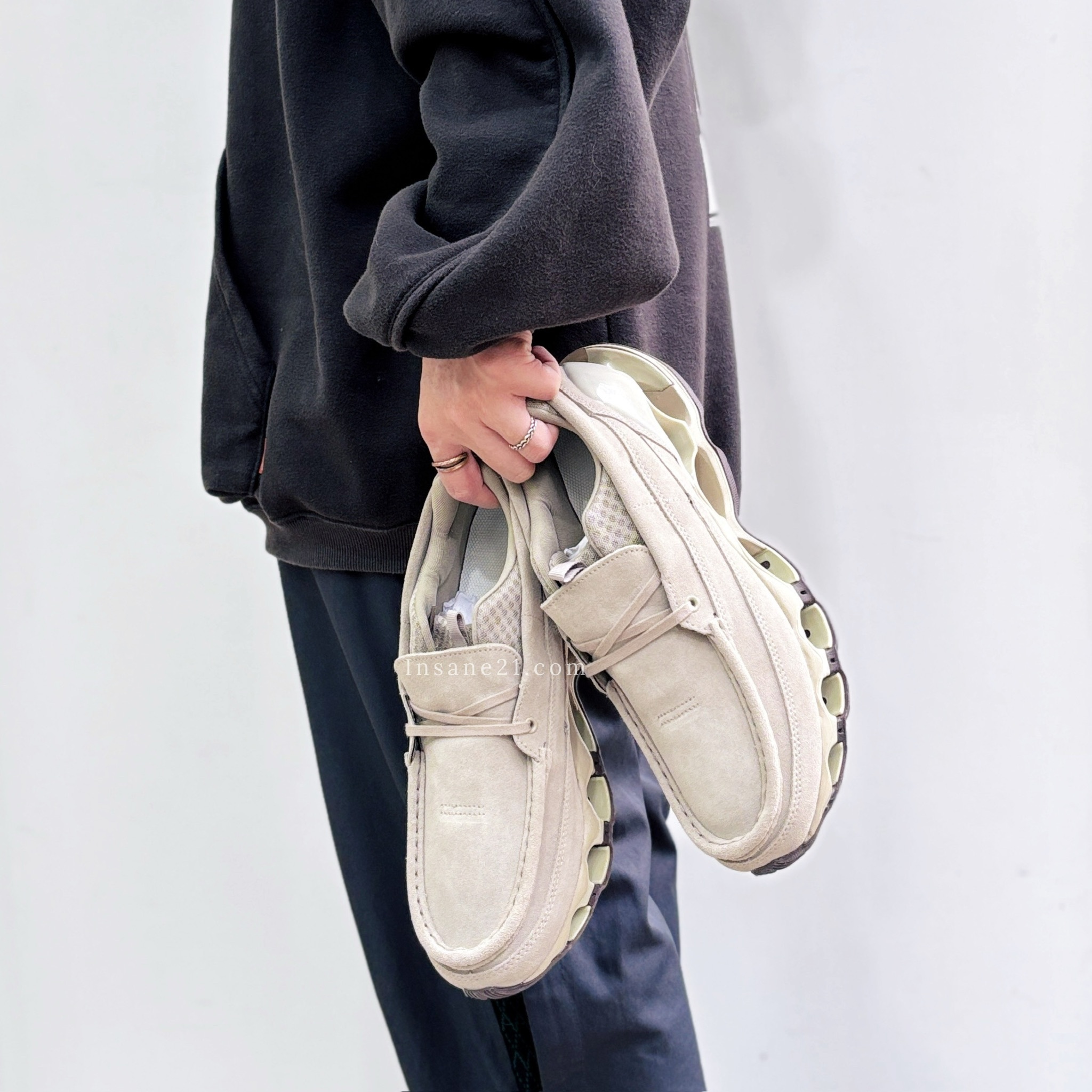 MIZUNO "TAUPE" WAVE PROPHECY MOC 米灰 麂皮 簍空 美津濃 休閒鞋 男鞋 D1GD243601