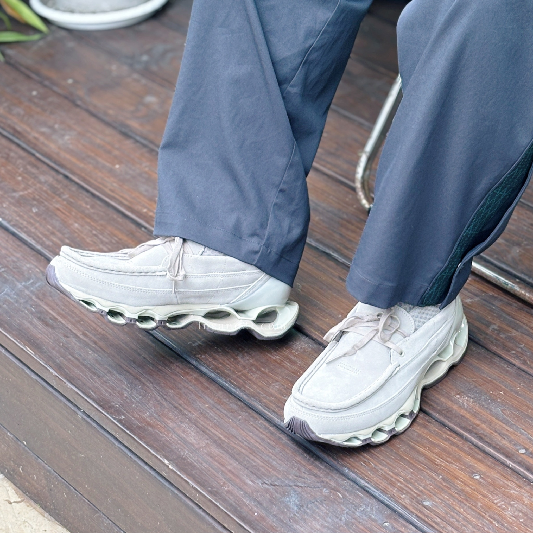 MIZUNO "TAUPE" WAVE PROPHECY MOC 米灰 麂皮 簍空 美津濃 休閒鞋 男鞋 D1GD243601